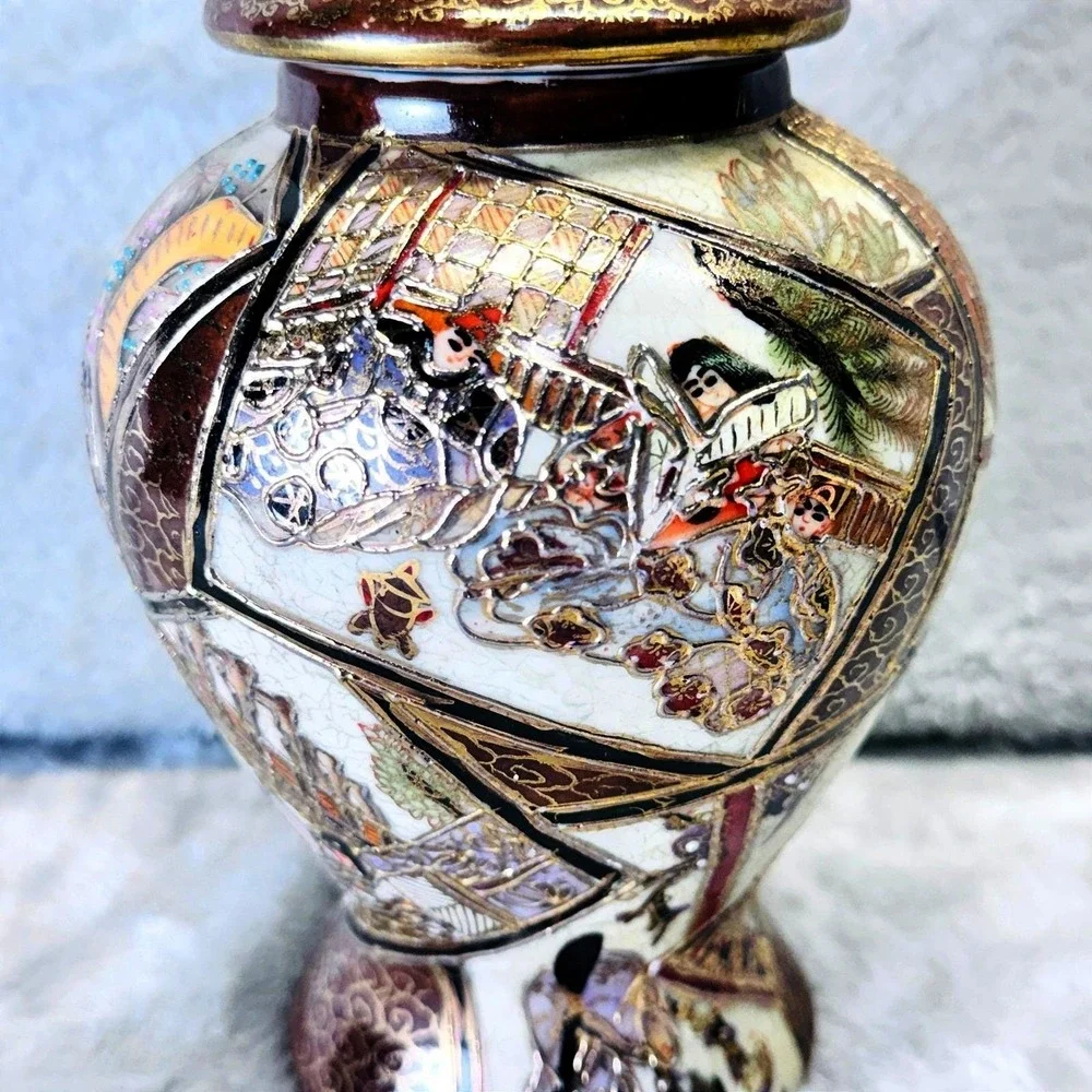 Vintage Japanese Satsuma Ginger Jar Hand Painted‎ Lidded Urn Vase Geisha Scene